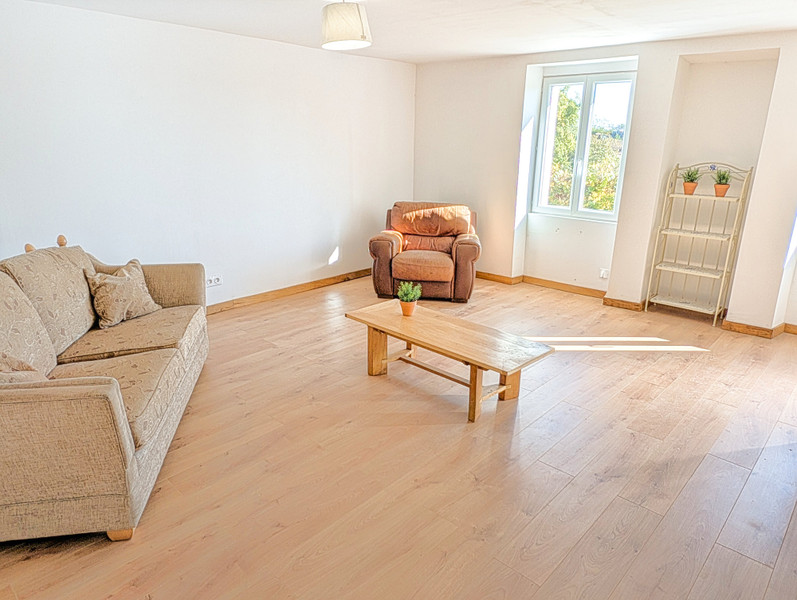 French property for sale in Adriers, Vienne - €119,900 - photo 4