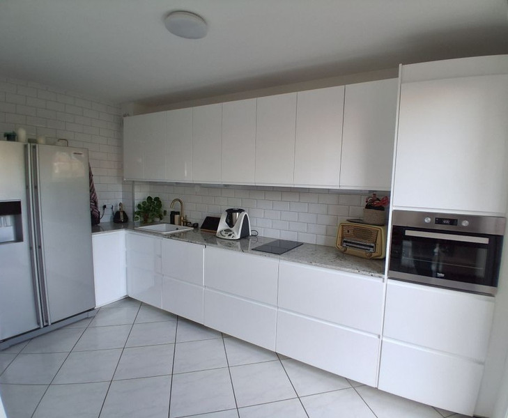 French property for sale in Lattes, Hérault - €430,000 - photo 5