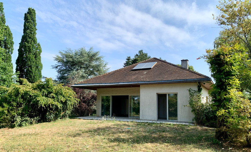 French property for sale in Vouillé, Vienne - €397,500 - photo 0