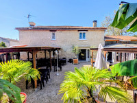 Commerce à vendre à Mansle, Charente - 210.000 € - photo 1