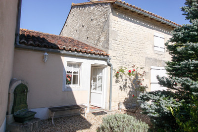 French property for sale in Les Éduts, Charente-Maritime - €186,300 - photo 7