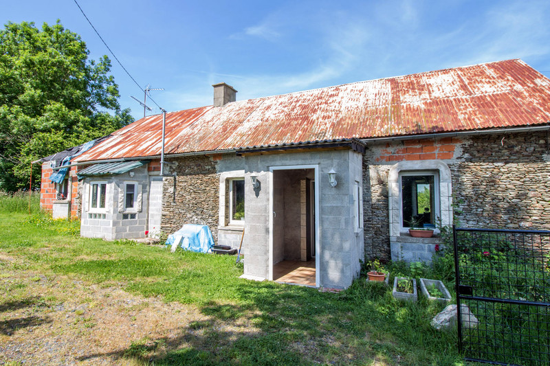 Maison à vendre en Basse Normandie - Manche Cerisy-la-Forêt ** SOUS