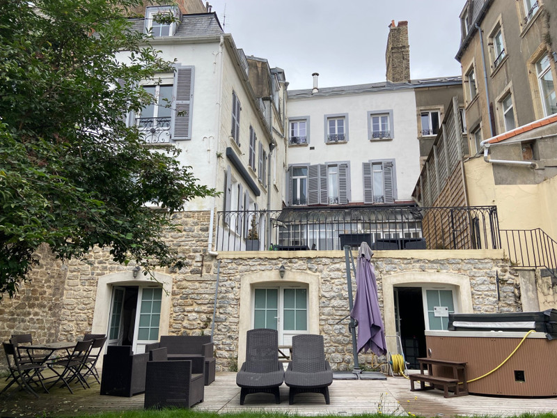 French property for sale in Boulogne-sur-Mer, Pas-de-Calais - €507,210 - photo 0