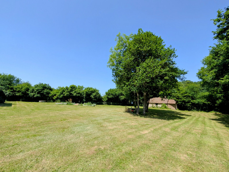 French property for sale in Saint-Maurice-près-Crocq, Creuse - €147,150 - photo 9