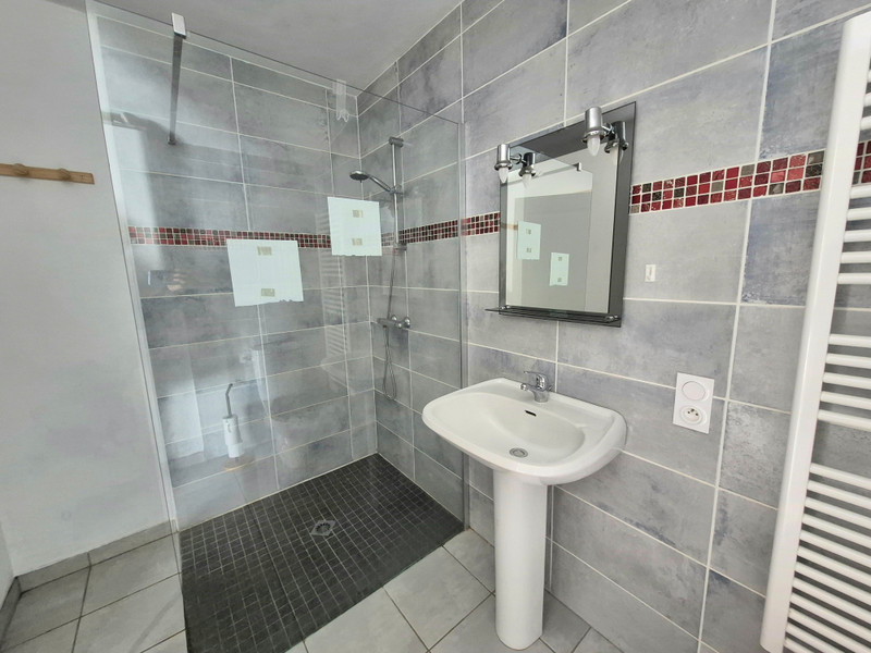 French property for sale in Callac, Côtes-d'Armor - €88,000 - photo 5