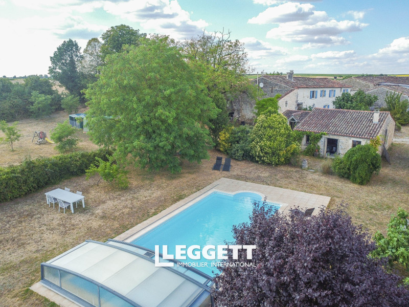 Maison 201m² — Saint-Saturnin