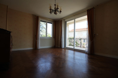 French property for sale in Les Pins, Charente - €147,150 - photo 3