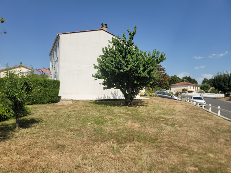 French property for sale in Chabanais, Charente - €149,800 - photo 10