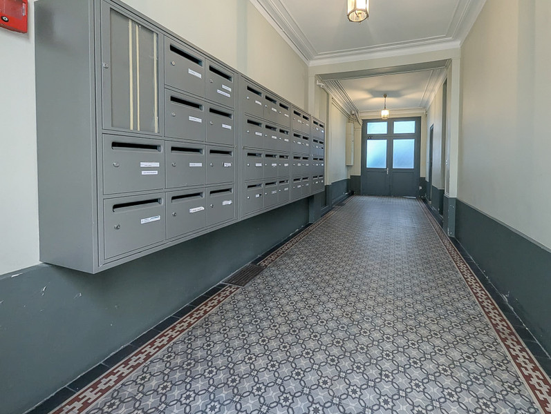 French property for sale in Paris 7e Arrondissement, Paris - €337,000 - photo 8