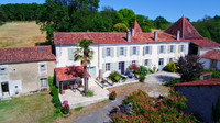 Maison à vendre à Juignac, Charente - 519.400 € - photo 1