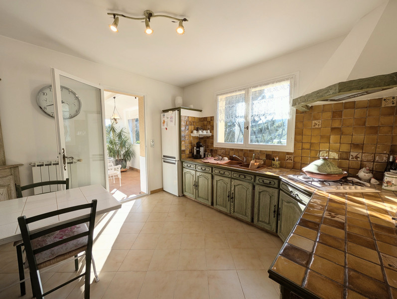 French property for sale in Carnoux-en-Provence, Bouches-du-Rhône - €660,000 - photo 8