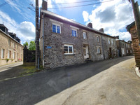Maison à vendre à Fougerolles-du-Plessis, Mayenne - 65.000 € - photo 1