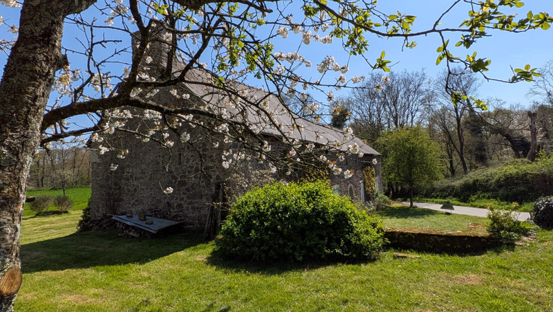 French property for sale in Jugon-les-Lacs - Commune nouvelle, Côtes-d'Armor - €189,000 - photo 1