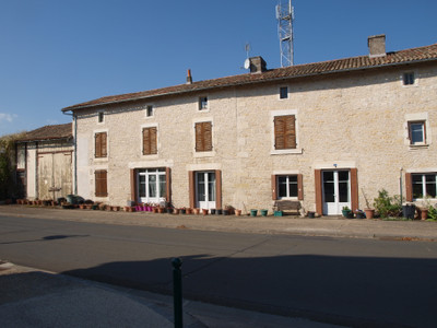 Maison à vendre à Chaunay, Vienne, Poitou-Charentes, avec Leggett Immobilier