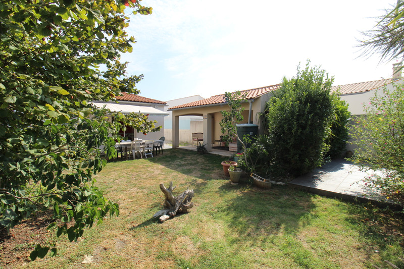 French property for sale in La Rochelle, Charente-Maritime - &#8364;565,000 - photo 9