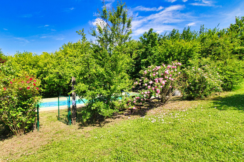 French property for sale in Verteillac, Dordogne - €399,000 - photo 3