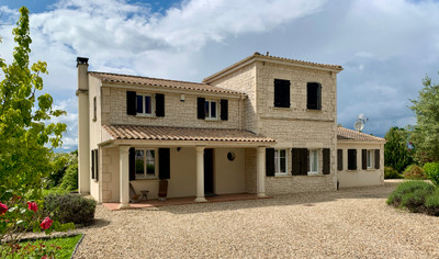 Maison à vendre à Échebrune, Charente-Maritime, Poitou-Charentes, avec Leggett Immobilier