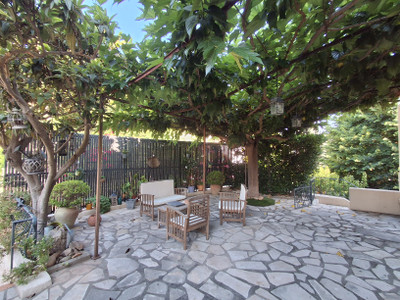 French property for sale in Toulon, Var - €799,000 - photo 1