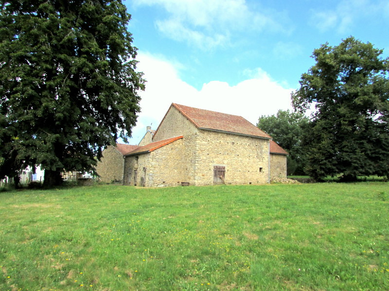House in Fursac Creuse A beautifully renovated two bedroom stone