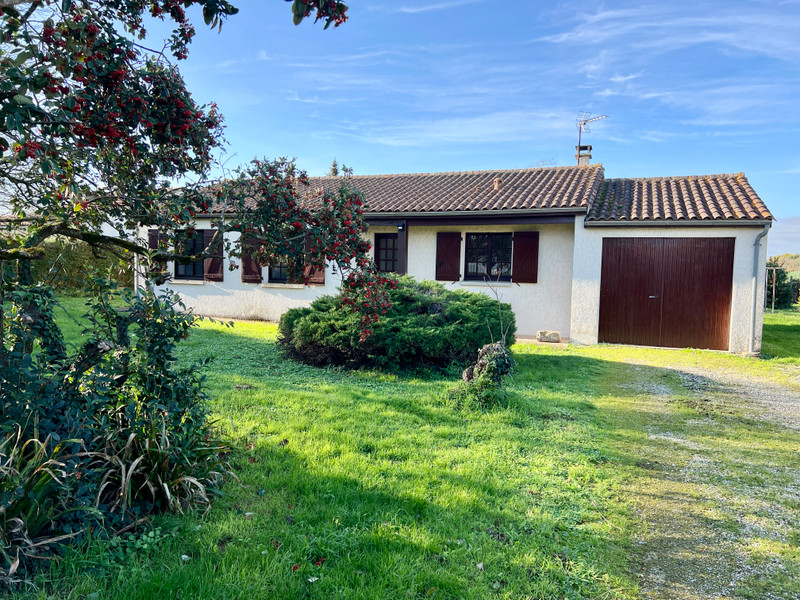 French property for sale in Tonnay-Boutonne, Charente-Maritime - €205,200 - photo 11