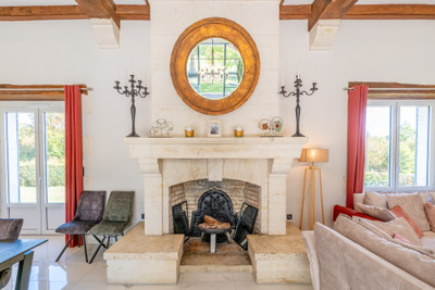 French property for sale in Édon, Charente - €385,000 - photo 9