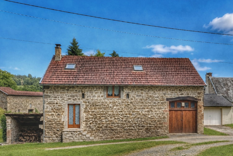Propriété à vendre à Saint-Marc-à-Loubaud, Creuse - 149 330 €