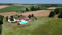 Maison à vendre à Chalais, Charente - 399.950 € - photo 2