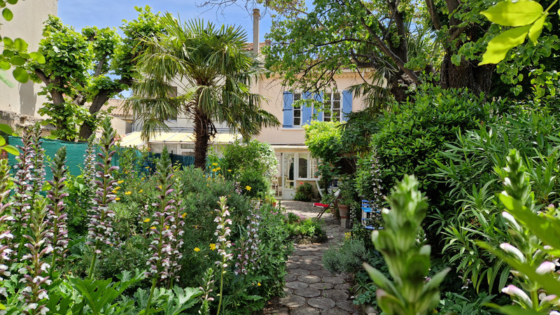French property for sale in Lézignan-Corbières, Aude - €200,000 - photo 0