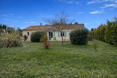French property for sale in Saint-Romain, Charente - €147,000 - photo 9