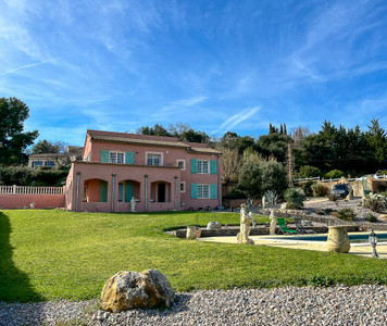 Maison à vendre à Roujan, Hérault, Languedoc-Roussillon, avec Leggett Immobilier