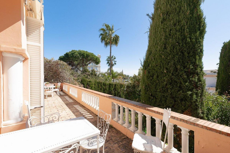 French property for sale in Cannes, Alpes-Maritimes - &#8364;2,660,000 - photo 3