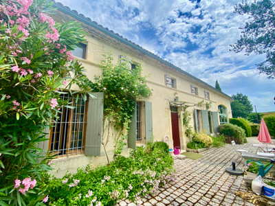 Maison à vendre à Mirambeau, Charente-Maritime, Poitou-Charentes, avec Leggett Immobilier