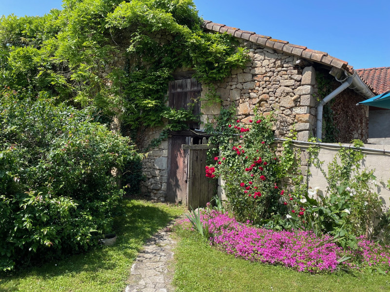 French property for sale in Parcoul-Chenaud, Dordogne - €183,600 - photo 2