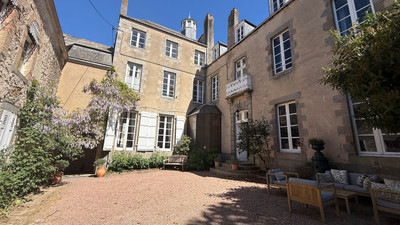 French property for sale in Mayenne, Mayenne - €648,900 - photo 1