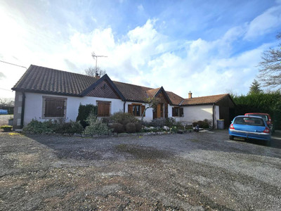 Maison à vendre à Valigny, Allier, Auvergne, avec Leggett Immobilier