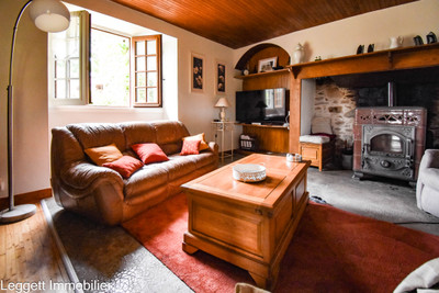 French property for sale in Juillac, Corrèze - €250,000 - photo 3