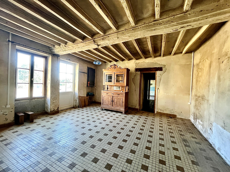 French property for sale in Saint-Léonard-des-Bois, Sarthe - €100,000 - photo 2