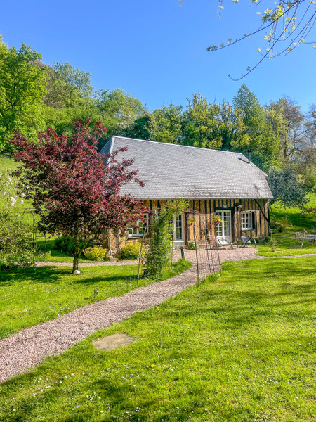 French property for sale in Les Champeaux, Orne - €413,400 - photo 1