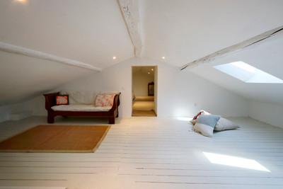 French property for sale in Saint-Christol, Vaucluse - €298,000 - photo 8