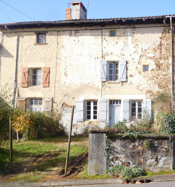 House in LésignacDurand Charente Two charming 17th cottages in the