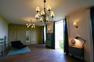 Magnificently renovated 19th century chateau