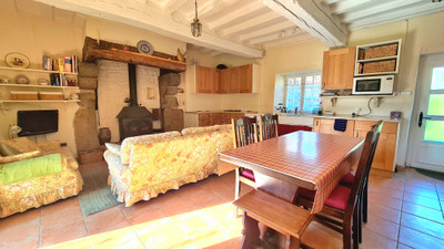 French property for sale in Chantrigné, Mayenne - €139,900 - photo 2