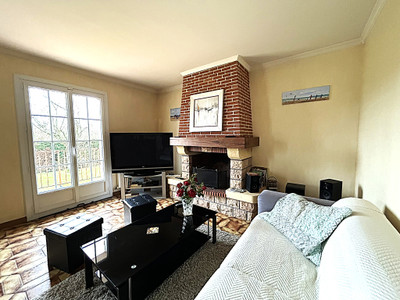 French property for sale in Courtonne-la-Meurdrac, Calvados - €306,000 - photo 2