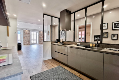 French property for sale in Nice, Alpes-Maritimes - €1,040,000 - photo 4