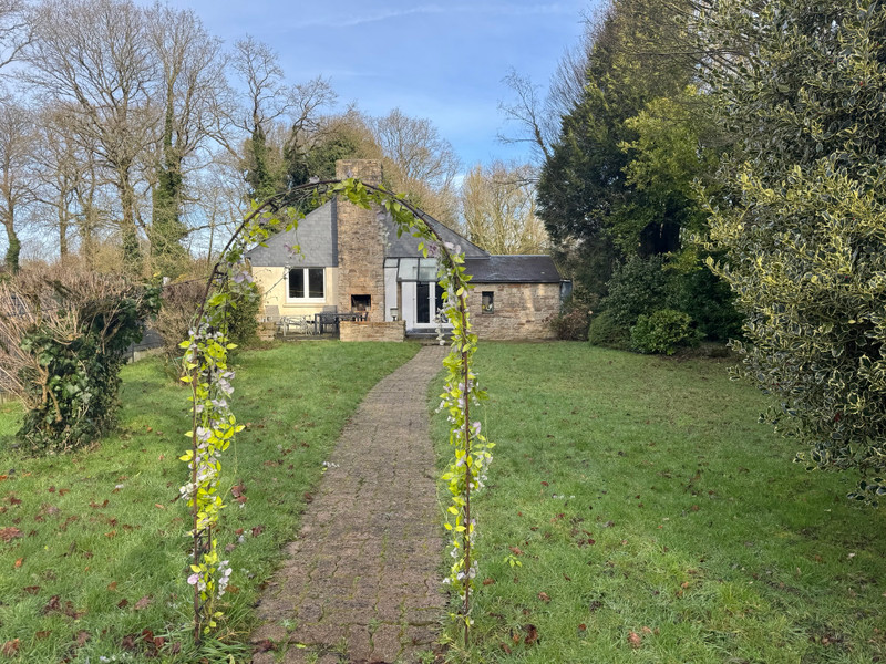French property for sale in Le Haut-Corlay, Côtes-d'Armor - €158,050 - photo 0