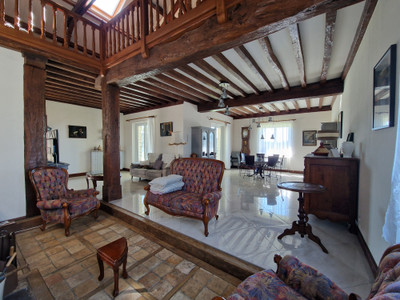 French property for sale in La Rochefoucauld-en-Angoumois, Charente - €375,000 - photo 4