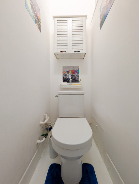 French property for sale in Nice, Alpes-Maritimes - €470,000 - photo 8