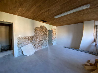 French property for sale in Écuras, Charente - €95,000 - photo 5