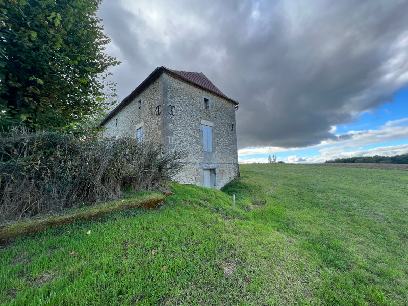 French property for sale in Saint-Colomb-de-Lauzun, Lot-et-Garonne - €179,000 - photo 3