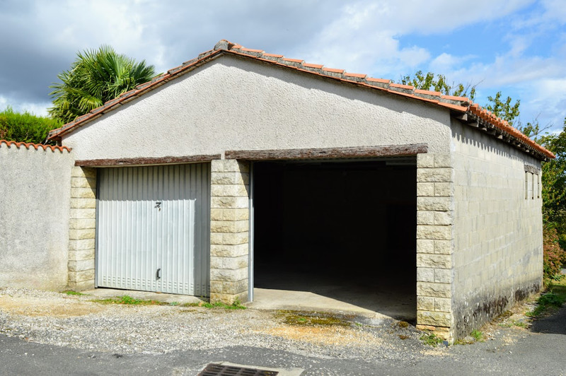 French property for sale in La Rochette, Charente - &#8364;267,393 - photo 9